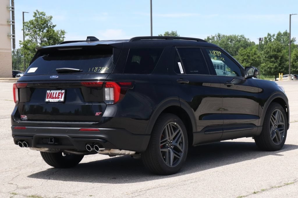 New 2026 Ford Explorer ST w/ Sun And Sound Package AWD/4WD image 8