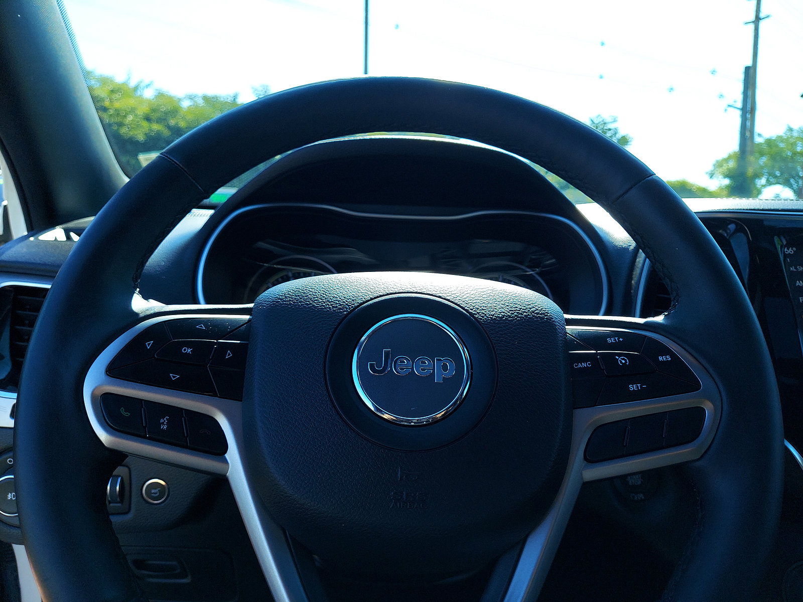 Used 2019 Jeep Cherokee High Altitude image 20