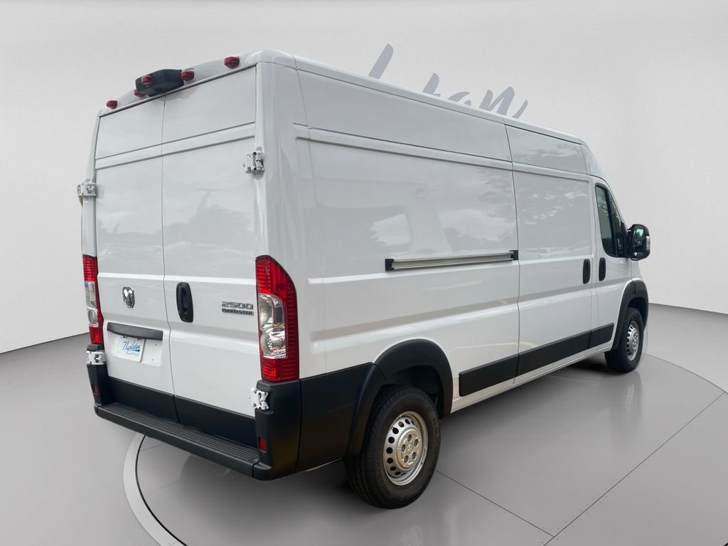 Used 2026 RAM ProMaster 2500 w/ Convenience Group FWD image 7