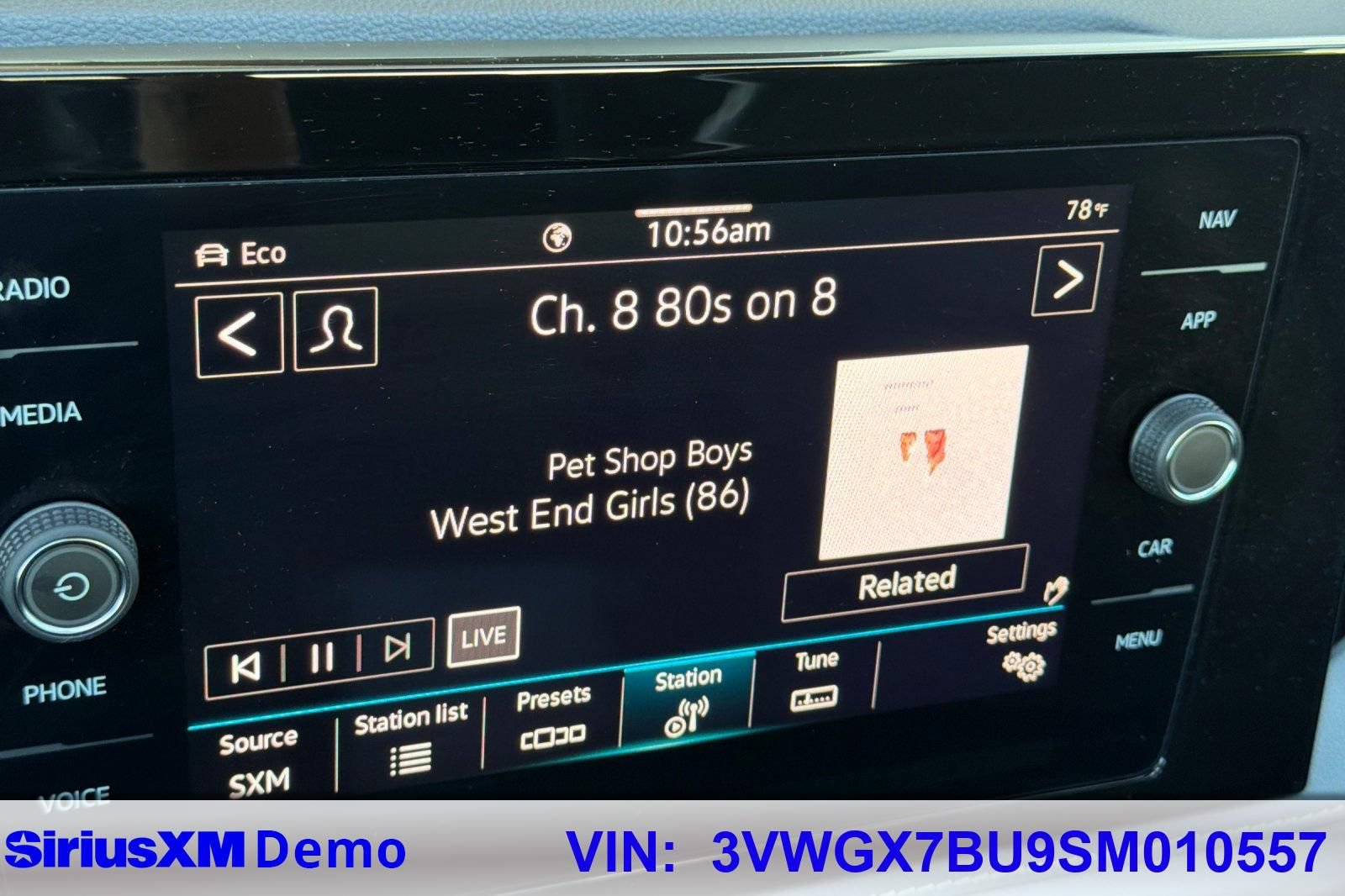 Used 2025 Volkswagen Jetta SEL FWD image 28