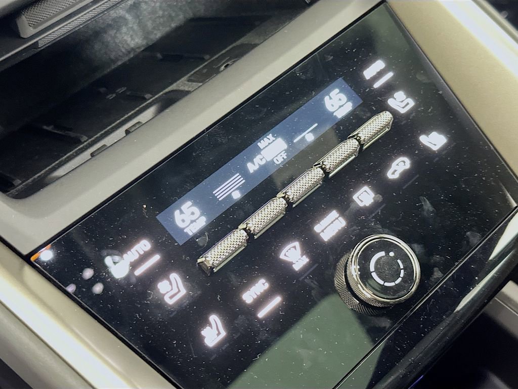 New 2024 Porsche Macan Turbo Electric image 18