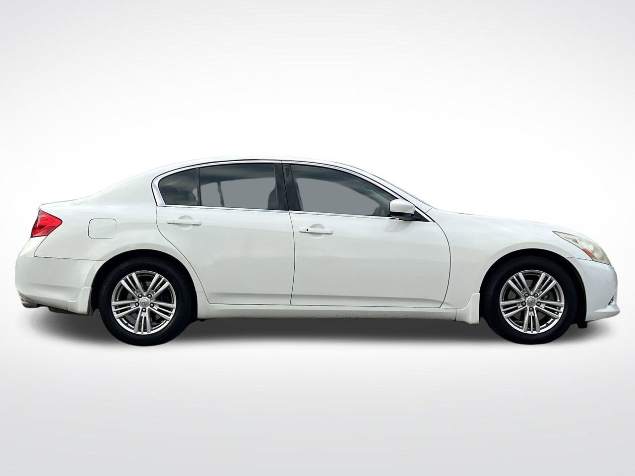 Used 2013 INFINITI G37 x w/ Premium Pkg image 37