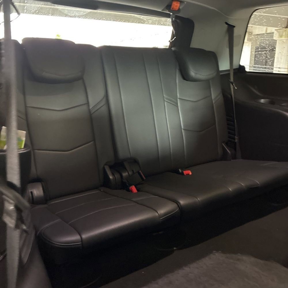 Used 2019 Cadillac Escalade Luxury image 17