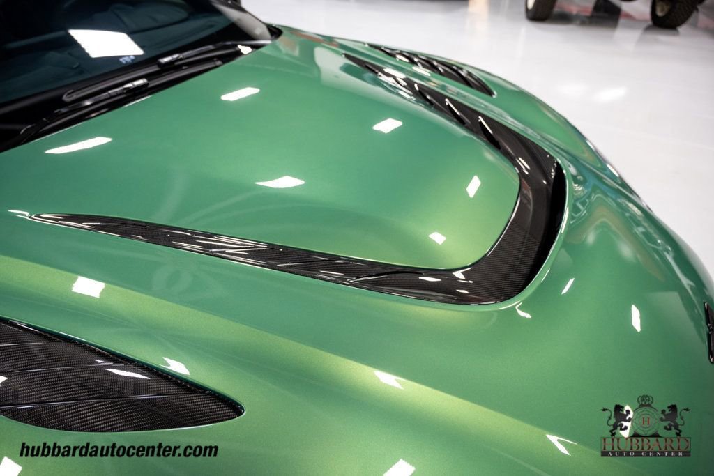 Used 2023 Aston Martin DBS Coupe image 34