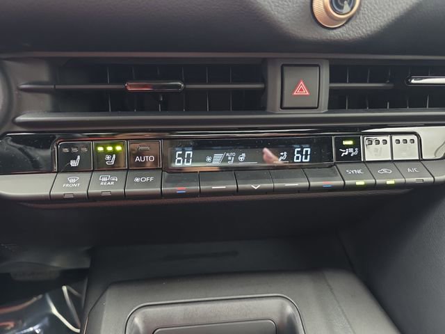 Used 2023 Toyota Crown AWD/4WD image 34