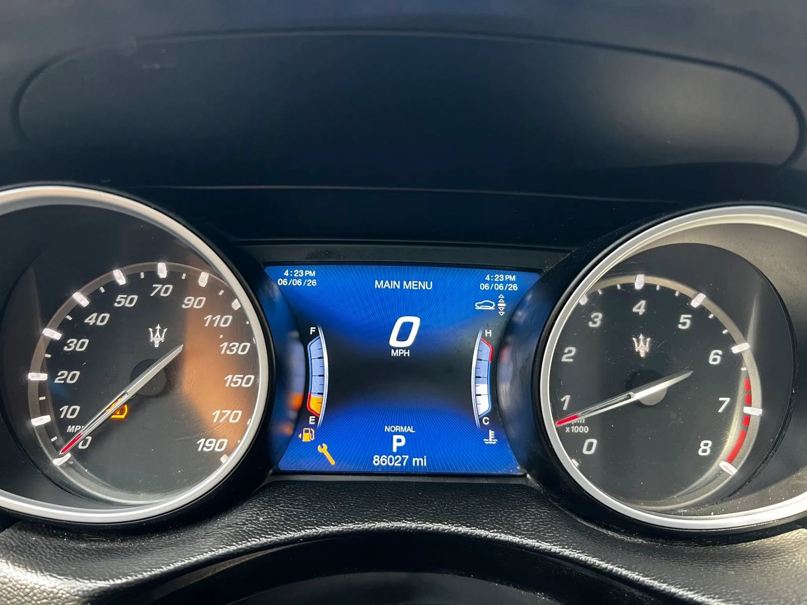 Used 2019 Maserati Levante AWD/4WD image 17