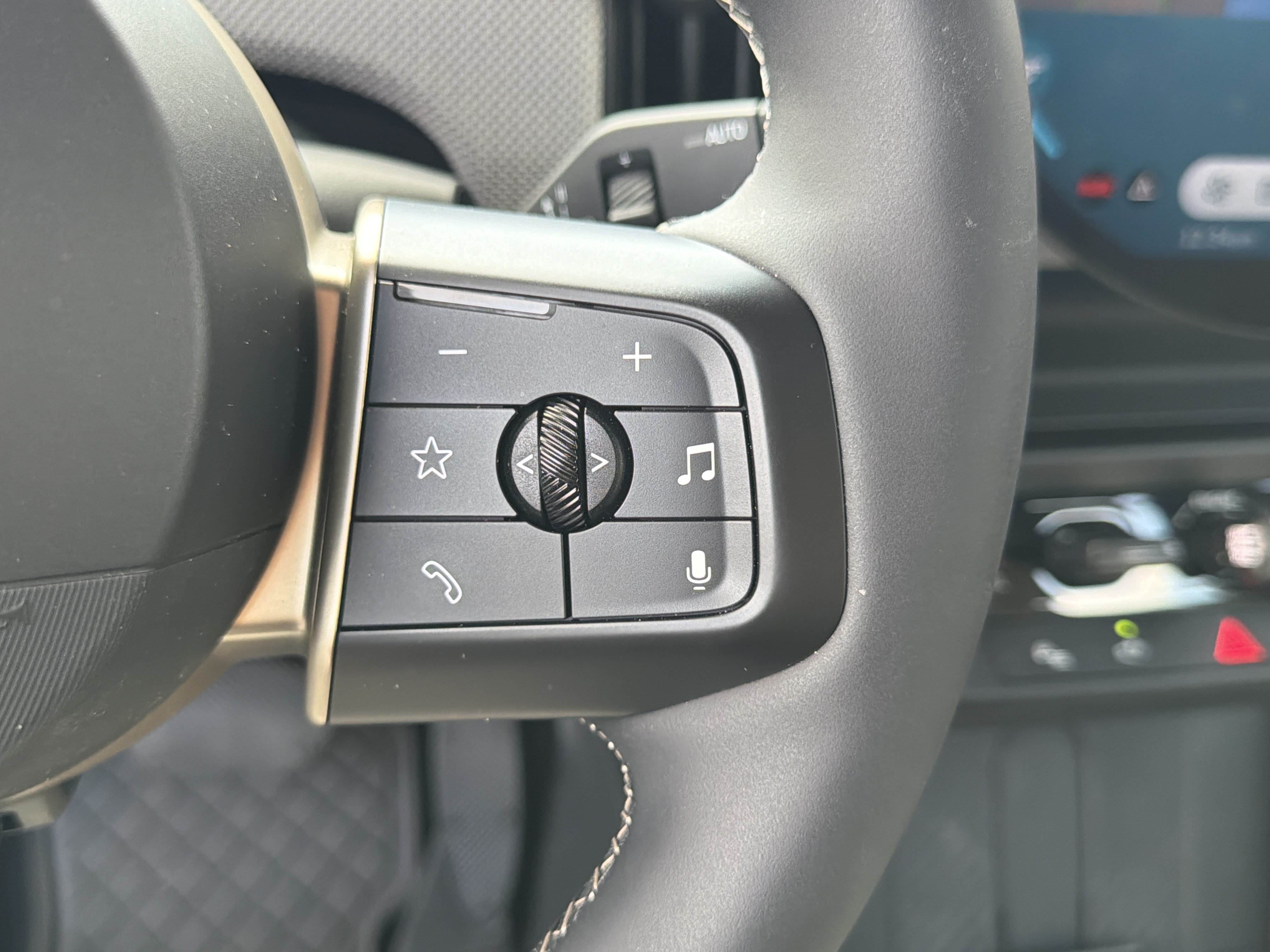 Used 2025 MINI Cooper S FWD image 47