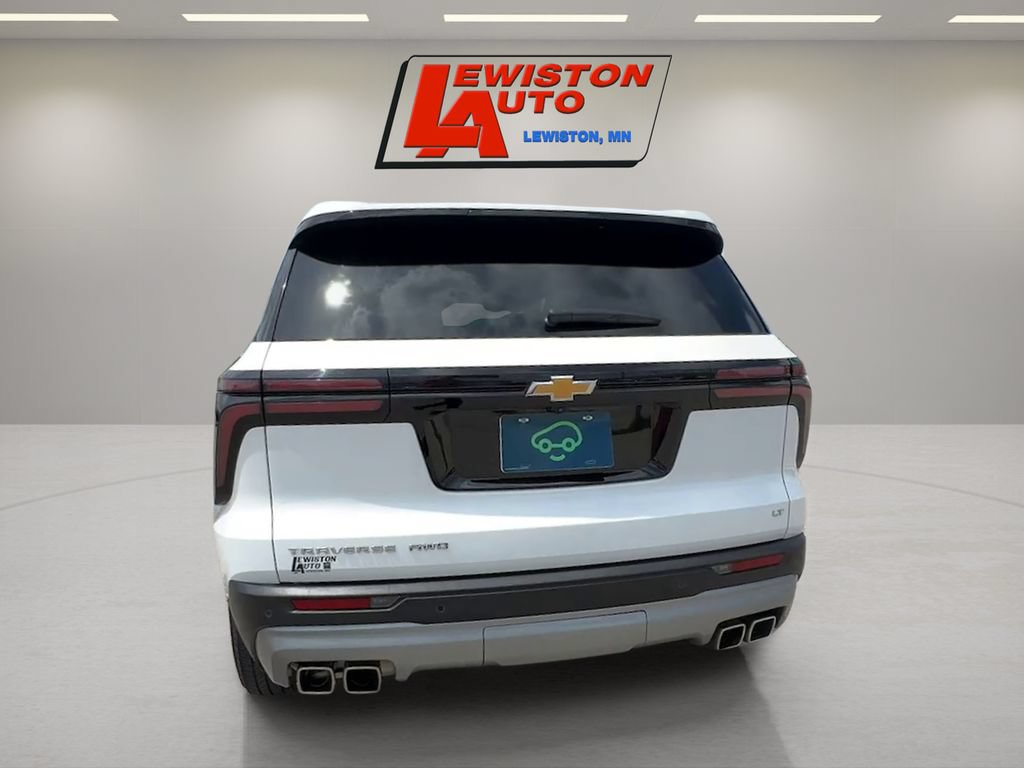 Used 2024 Chevrolet Traverse LT w/ Trailering Package AWD/4WD image 4