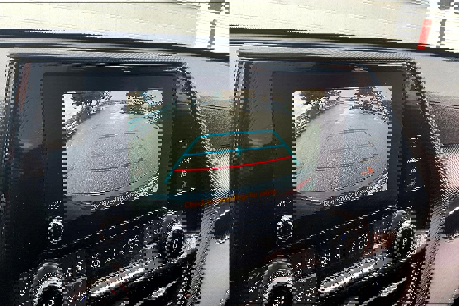 Used 2023 Toyota Highlander XSE image 26