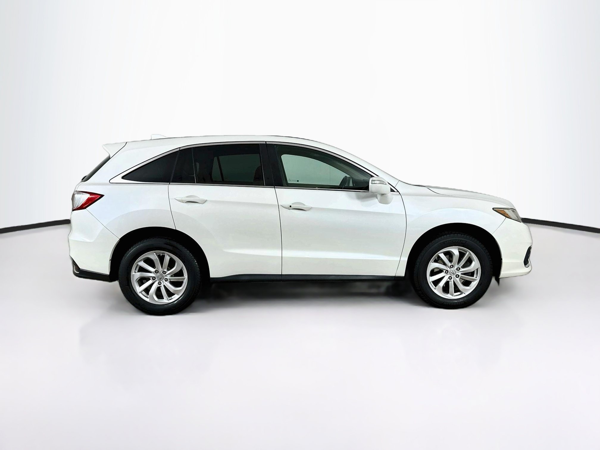 Used 2017 Acura RDX w/ Technology Package AWD/4WD image 10