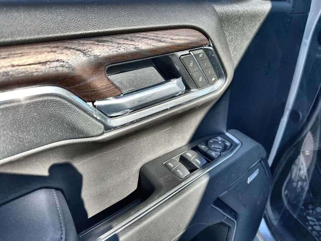 New 2026 GMC Sierra 1500 SLT image 22
