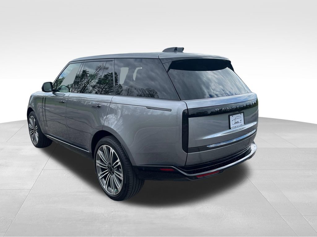 Used 2026 Land Rover Range Rover SE AWD/4WD image 3