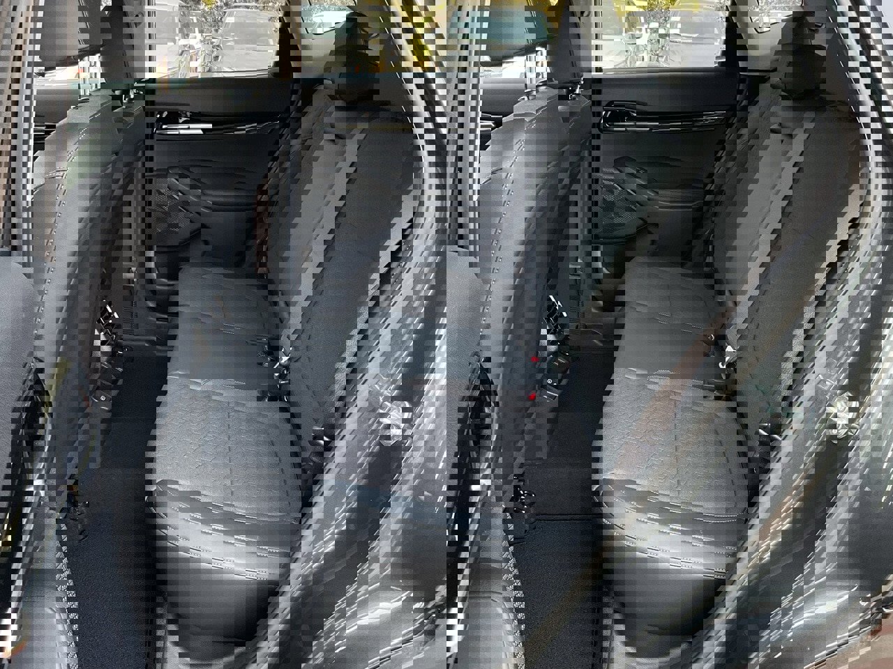 Used 2025 Kia Seltos S image 14