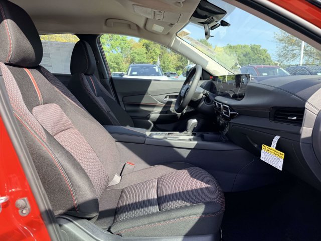 New 2027 Nissan Sentra SR w/ Floor Mat Package FWD image 10