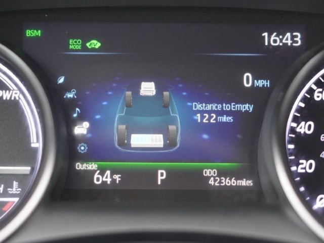 Used 2022 Toyota Camry XSE image 38