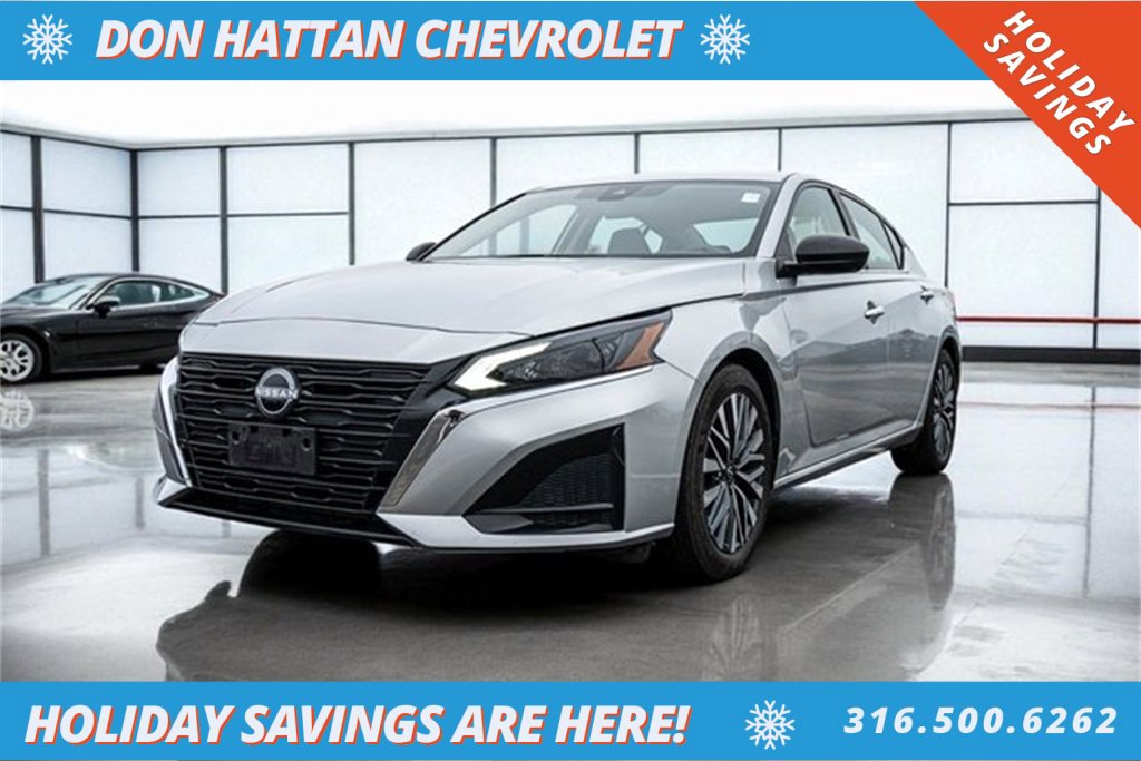 Used 2024 Nissan Altima 2.5 SV image 1