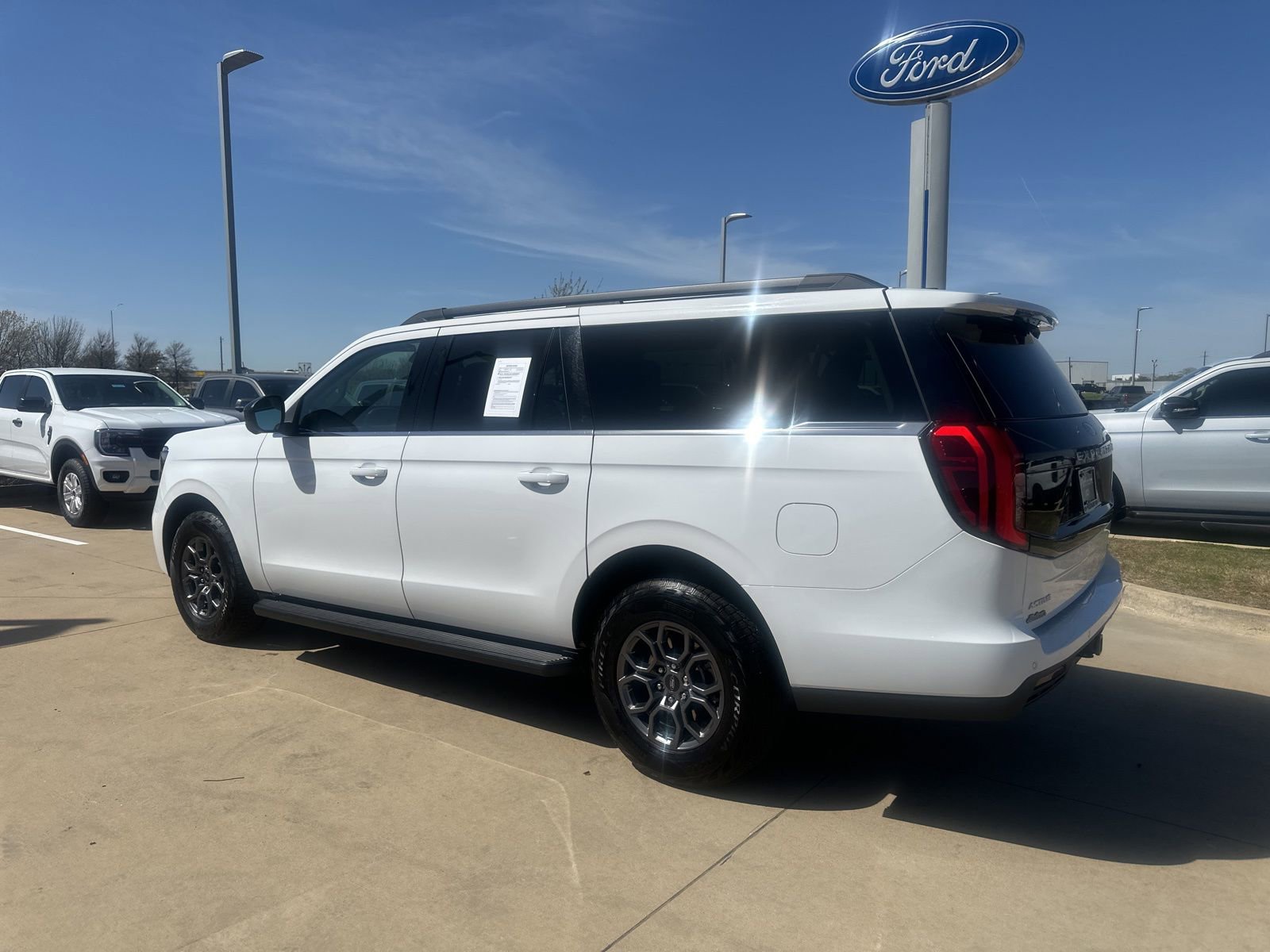 Used 2025 Ford Expedition Max Active image 3