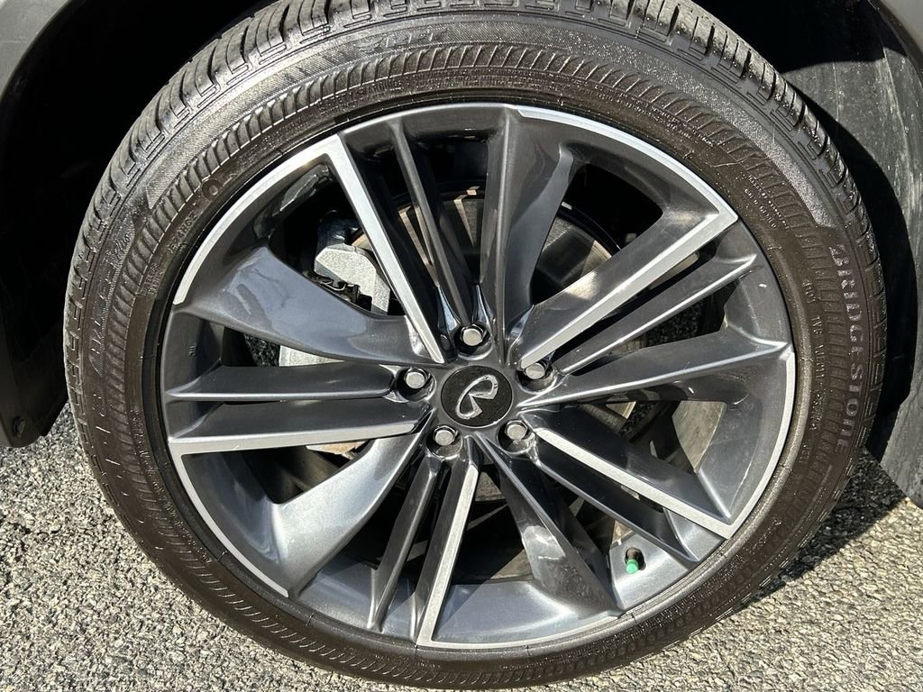 Certified 2023 INFINITI QX55 Essential image 10