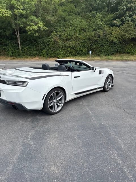 Used 2018 Chevrolet Camaro LT w/ RS Package RWD image 6