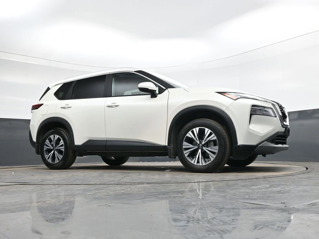 Used 2023 Nissan Rogue SV w/ SV Premium Package image 35
