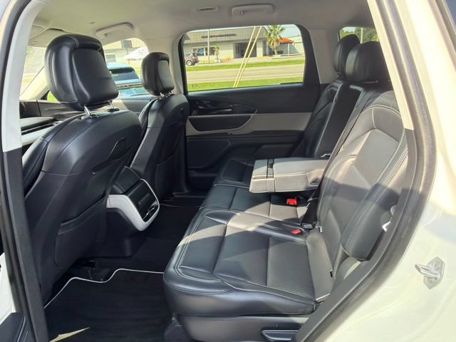 Certified 2025 Lincoln Nautilus Premier AWD/4WD image 23