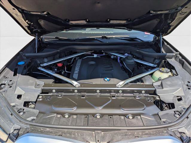 Used 2026 BMW X5 xDrive40i w/ M Sport Package image 16