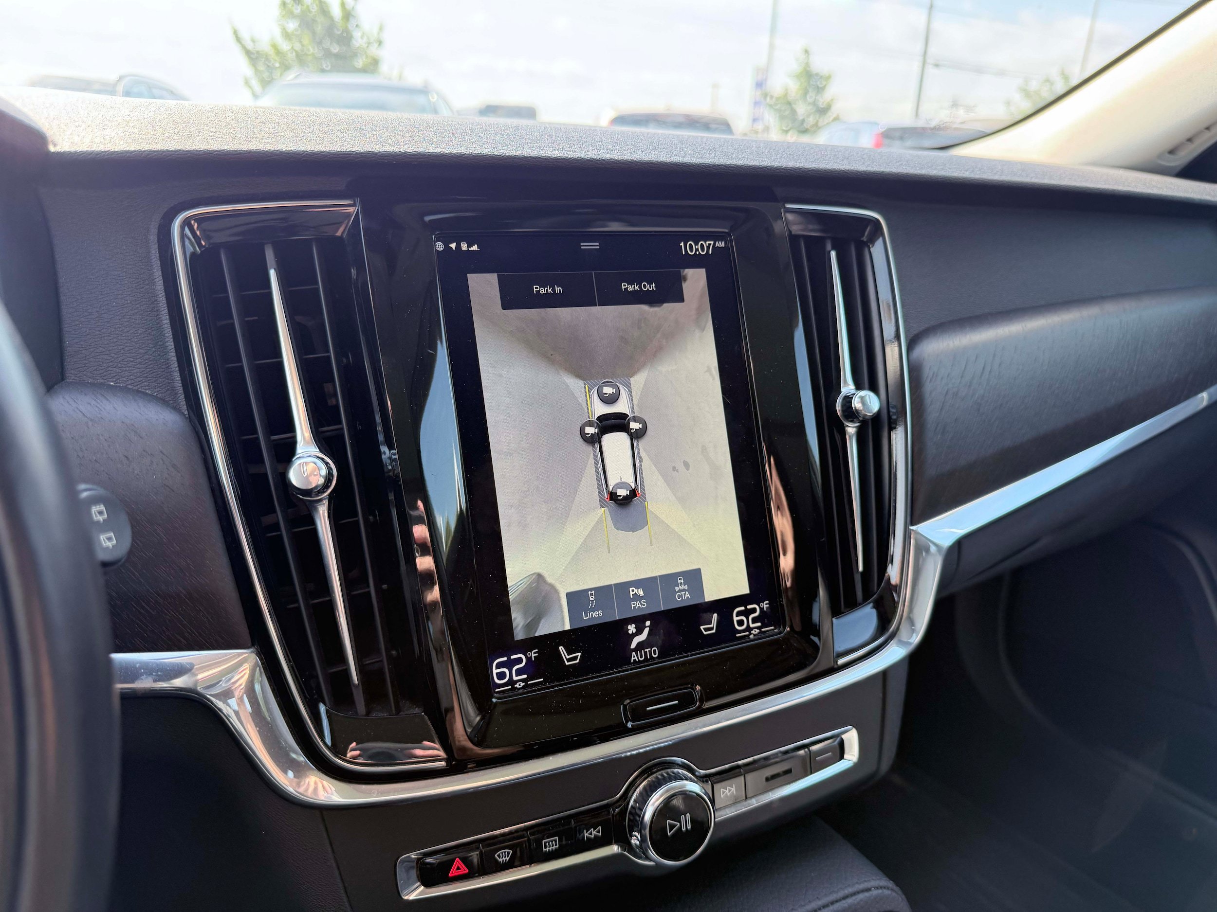 Used 2018 Volvo V90 T6 Cross Country w/ Convenience Package AWD/4WD image 19
