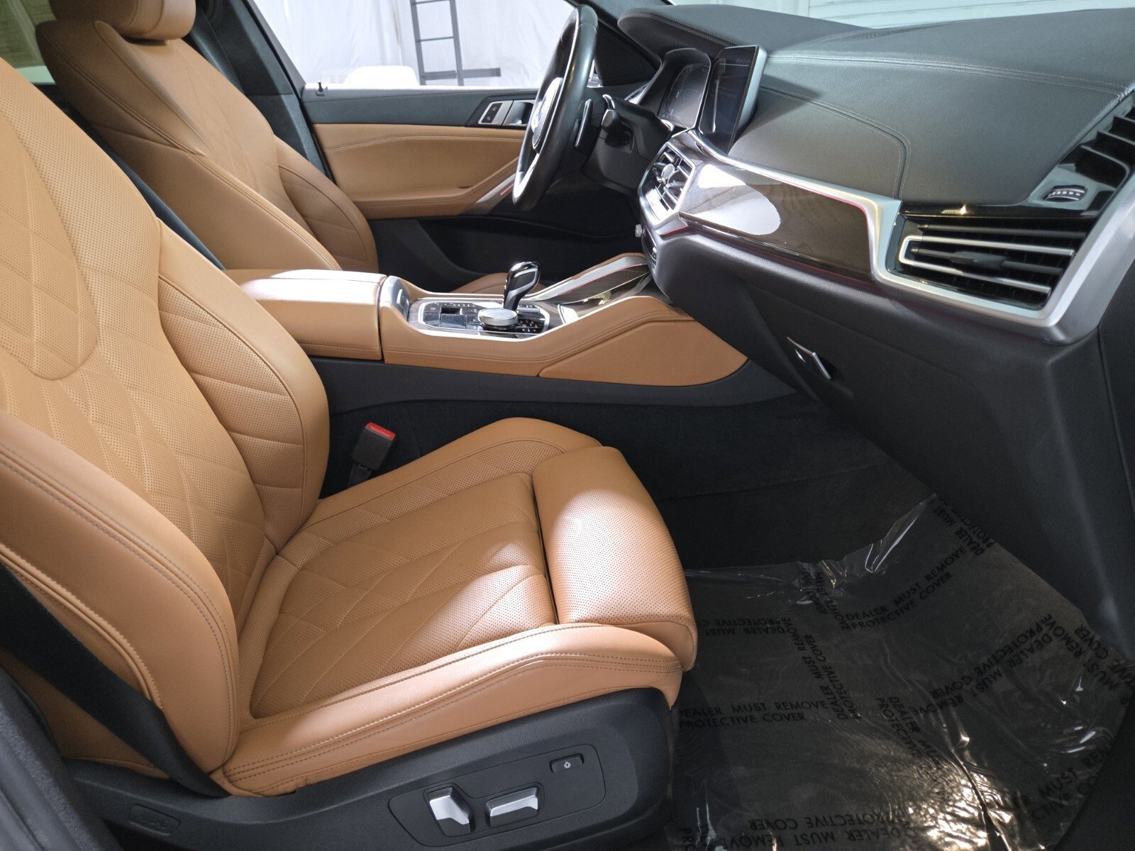 Used 2023 BMW X6 xDrive40i w/ M Sport Package image 18