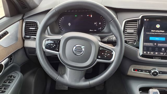 Used 2023 Volvo XC90 B6 Ultimate w/ Lounge Package image 25