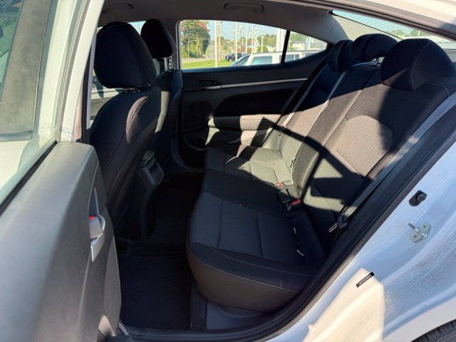 Used 2018 Hyundai Elantra SEL FWD image 9