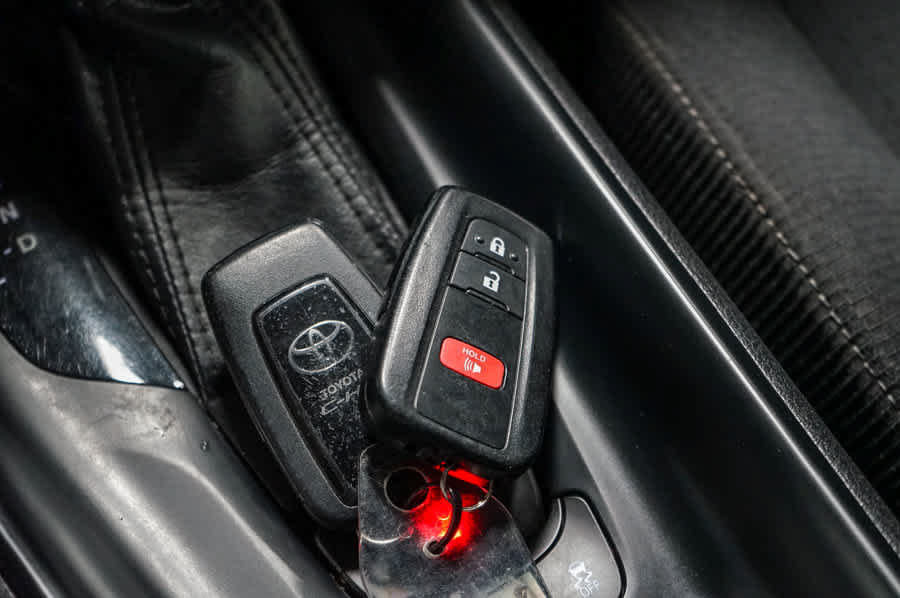 Certified 2018 Toyota C-HR XLE FWD image 25