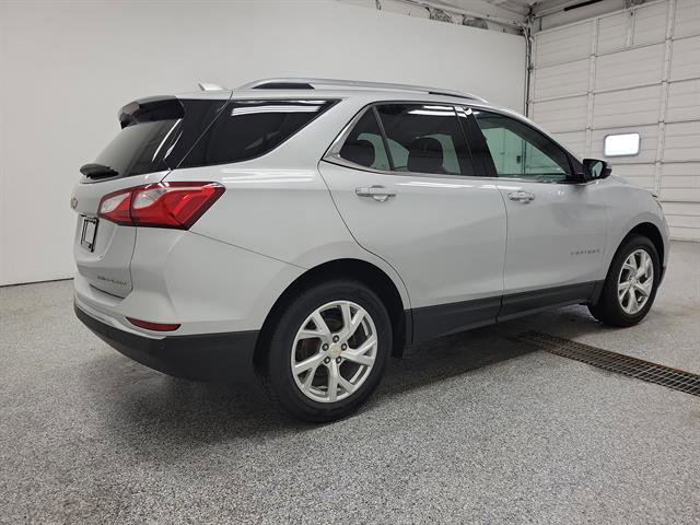 Used 2020 Chevrolet Equinox Premier image 3