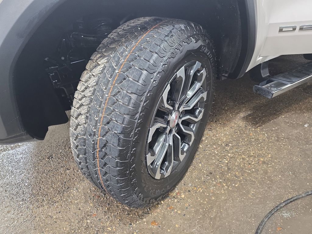 New 2026 GMC Canyon Denali image 29