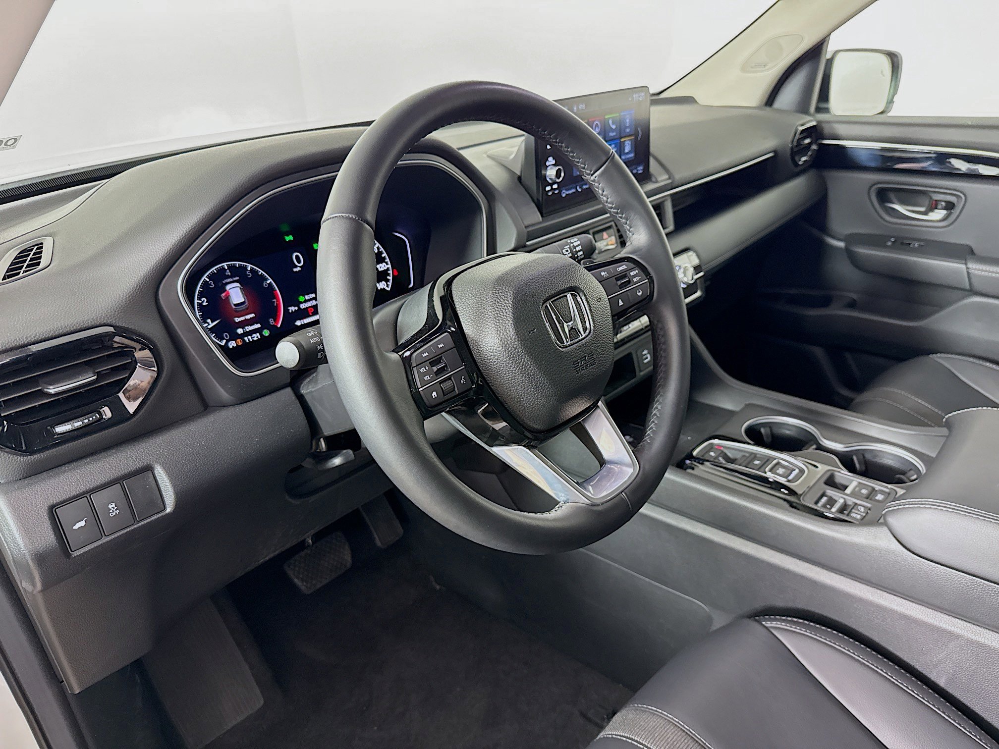Certified 2025 Honda Pilot Touring image 8