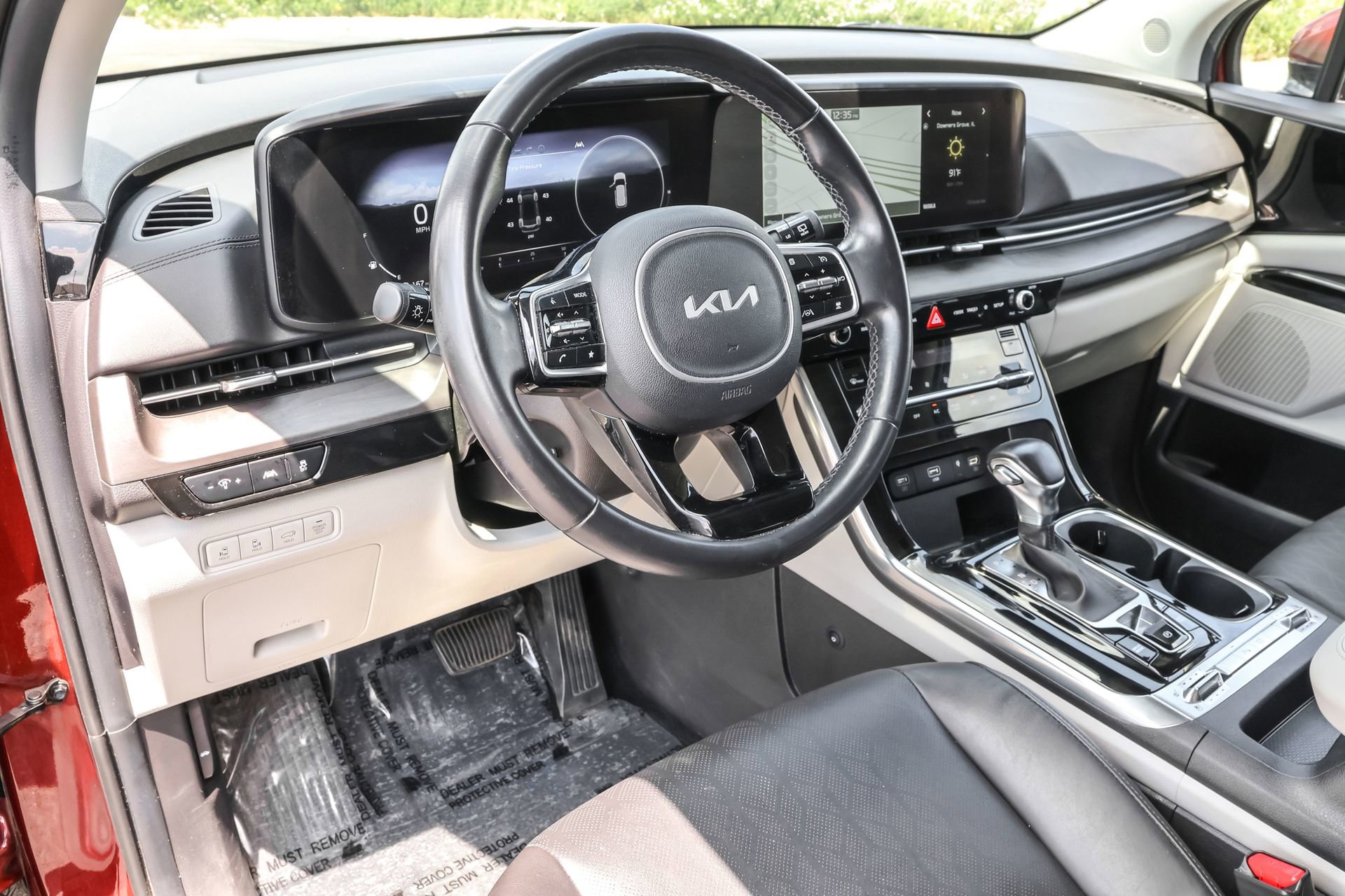 Used 2023 Kia Carnival SX image 4