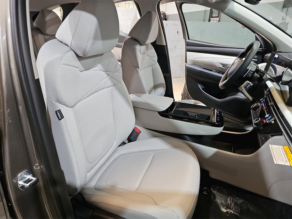 New 2026 Hyundai Tucson Blue SE image 10