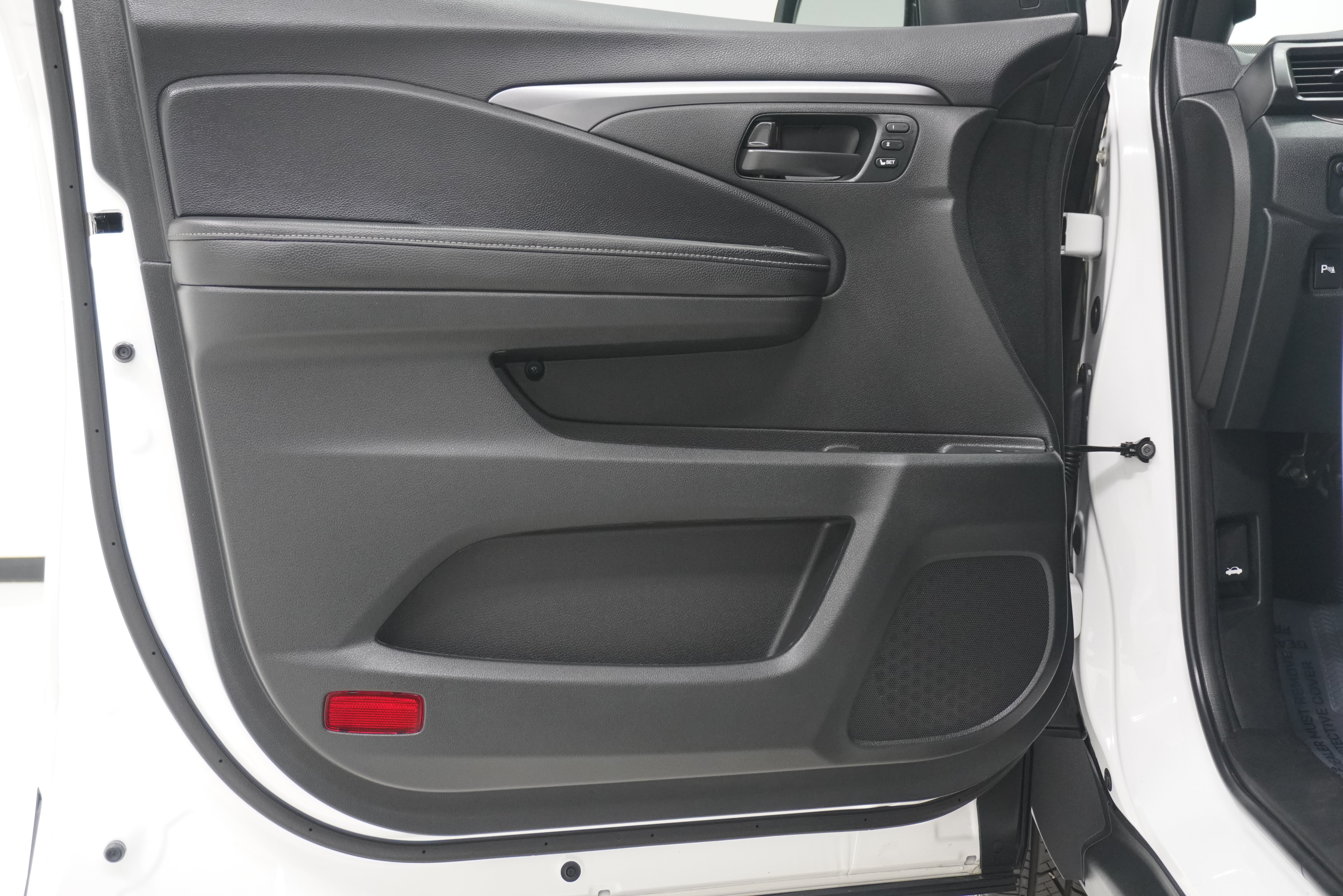 Used 2023 Honda Passport EX-L image 14