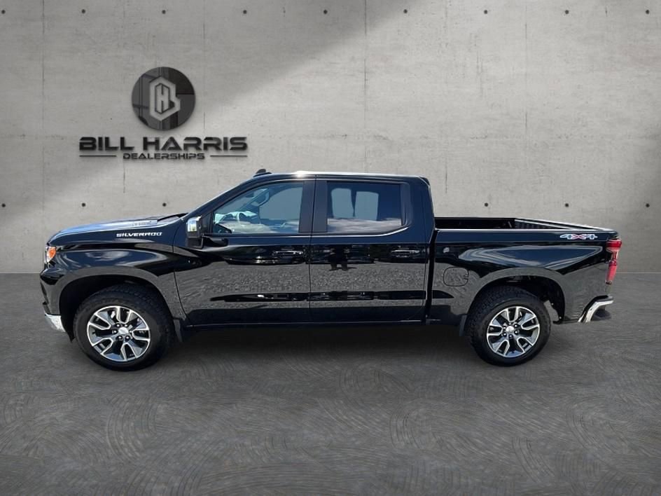 Used 2026 Chevrolet Silverado 1500 LT AWD/4WD image 9