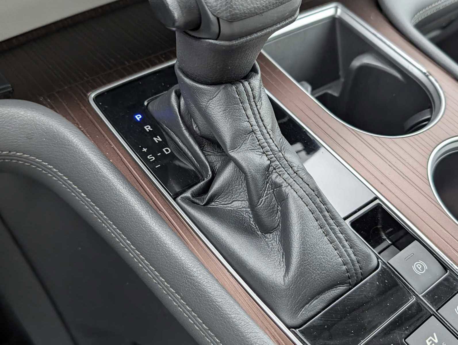 Used 2021 Toyota Sienna LE image 18