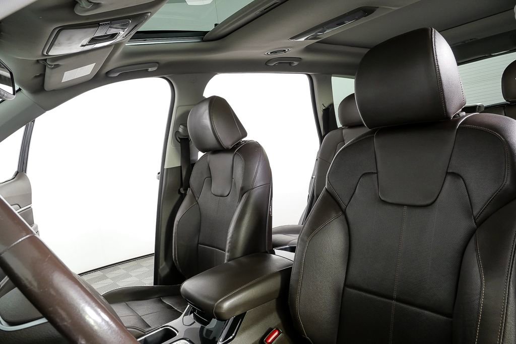 Used 2022 Kia Telluride SX w/ Nightfall Edition Package image 5