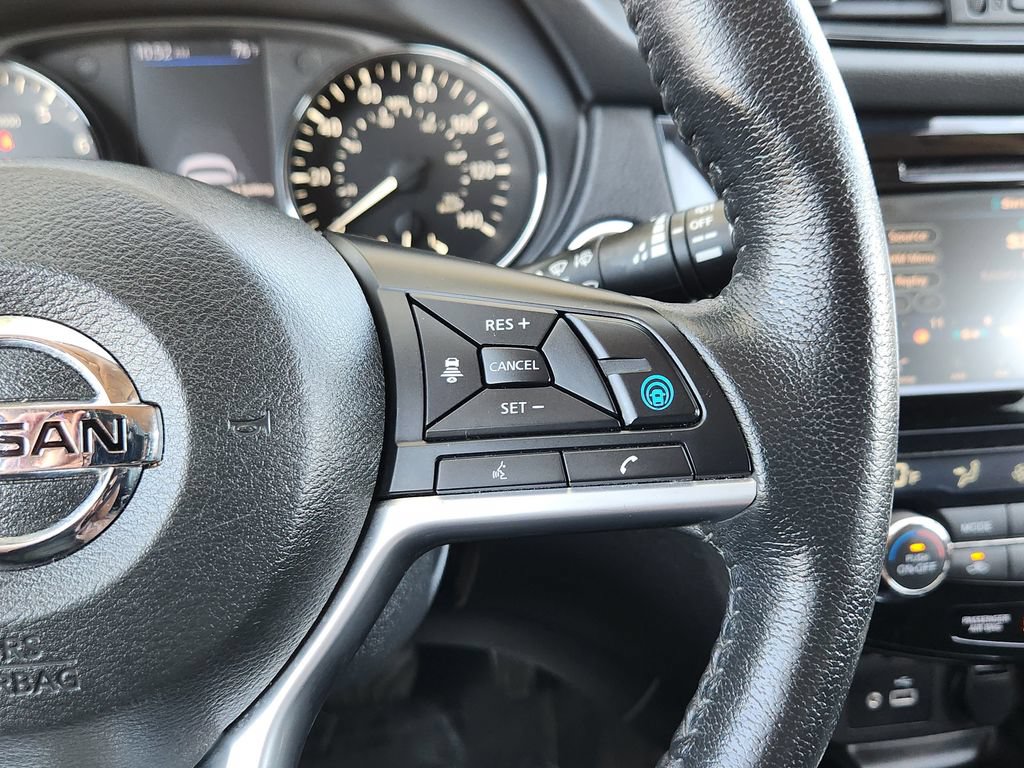 Used 2020 Nissan Rogue SL AWD/4WD image 18