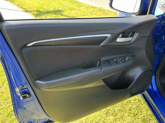 Used 2016 Honda Fit LX image 16