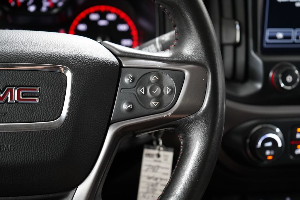 Used 2015 GMC Canyon SLE w/ All-Terrain Package AWD/4WD image 21