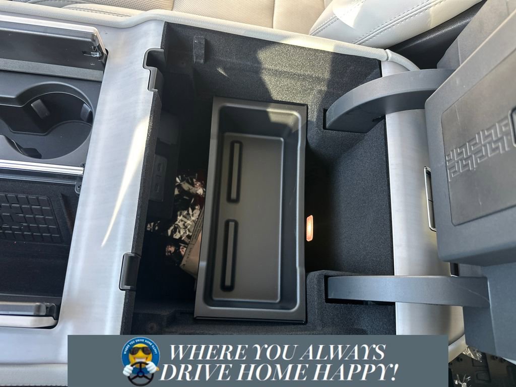 New 2025 Lincoln Navigator Reserve image 18