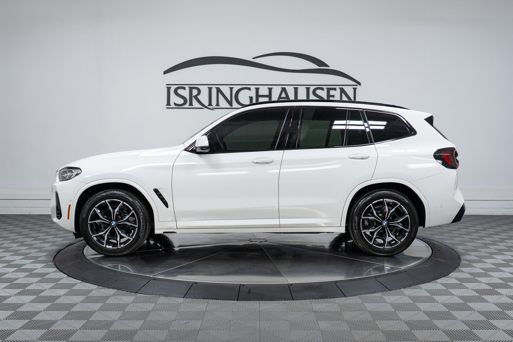 Certified 2024 BMW X3 xDrive30i w/ Premium Package image 8