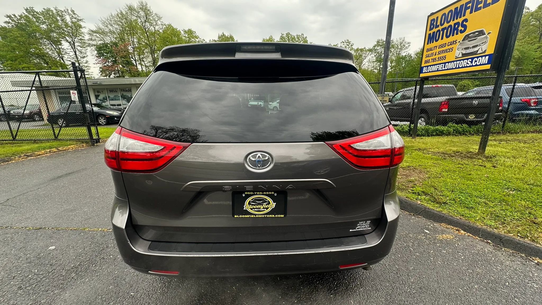 Used 2015 Toyota Sienna XLE AWD/4WD image 6