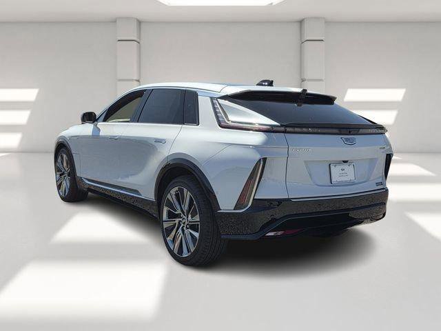 New 2026 Cadillac Lyriq Signature Luxury w/ Nappa Leather Package RWD image 3