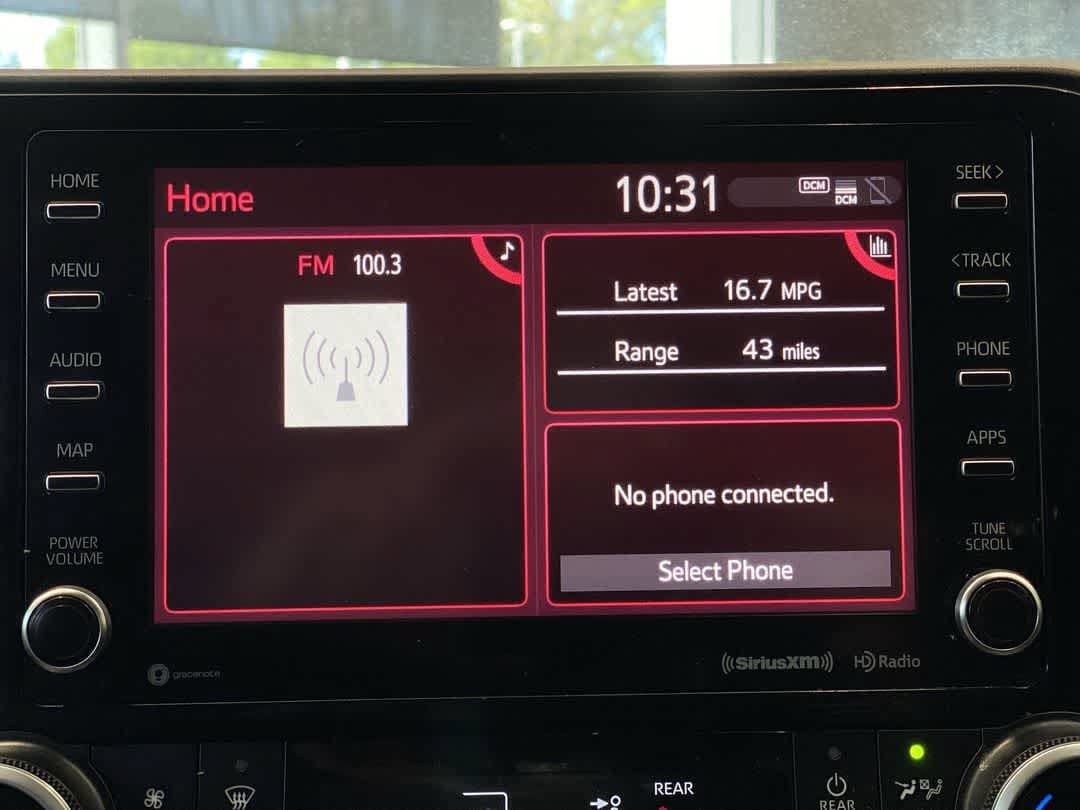 Certified 2021 Toyota Highlander XLE AWD/4WD image 19