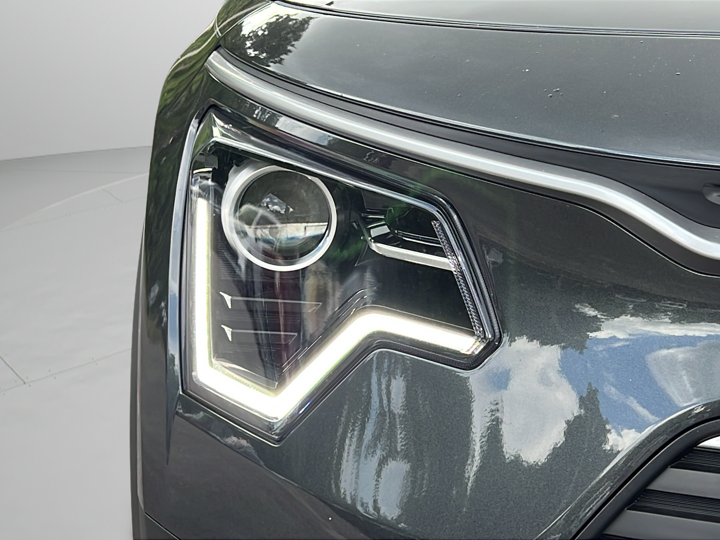 New 2026 Kia Niro LX FWD image 9
