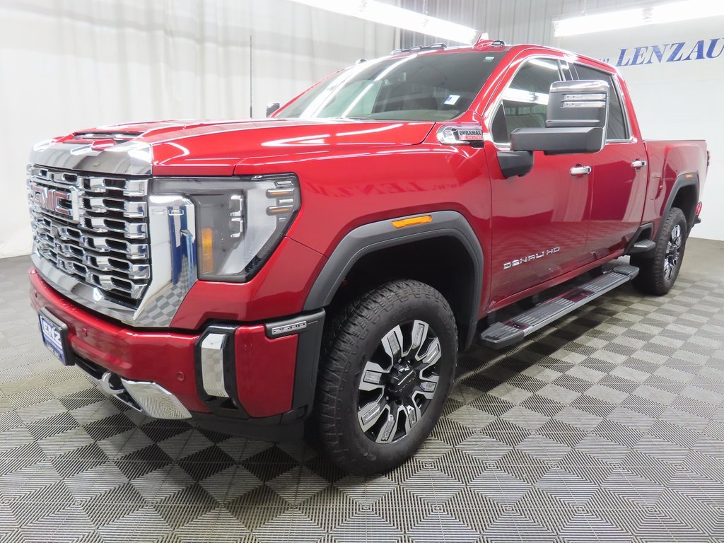 Used 2024 GMC Sierra 2500 Denali image 6